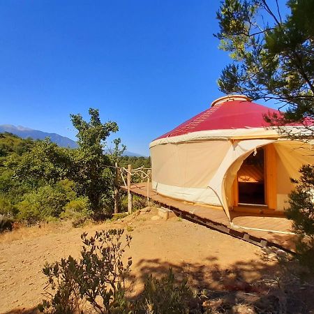Yourte Contemporaine Avec Magnifique Vue Sur Les Montagnes Rigarda Exterior foto